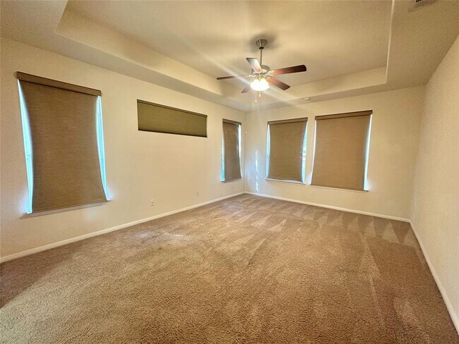 Building Photo - 911 Copper Lake Rd