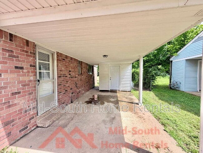 Building Photo - 6498 Birkenhead Rd