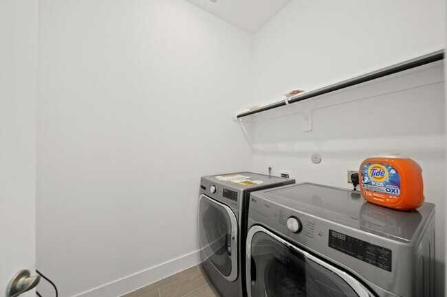 Building Photo - 1203 Watermont Dr