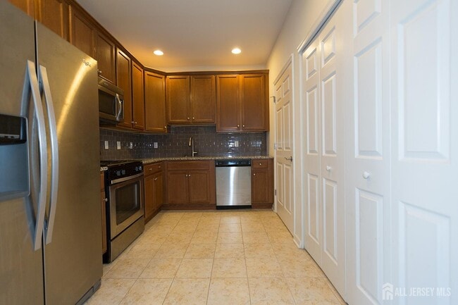 Primary Photo - 1144 Halifax Pl