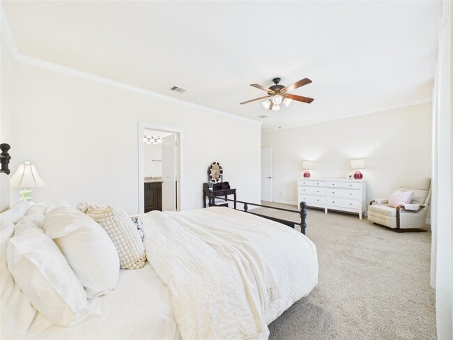 Building Photo - 22 Tassia Ln