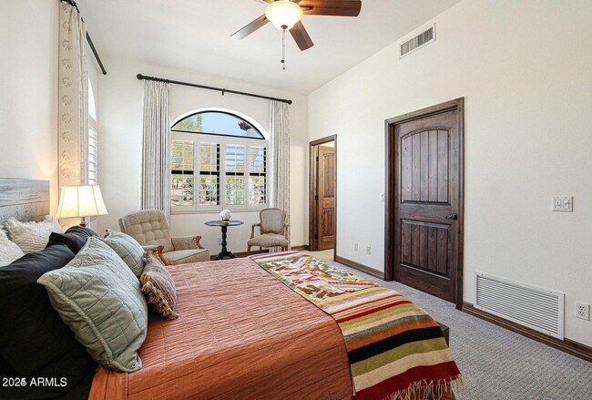 Building Photo - 8171 E Whispering Wind Dr