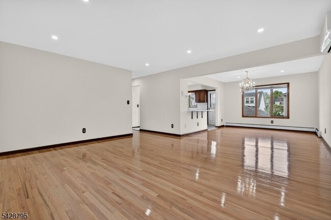 Building Photo - 97 Sipp Ave
