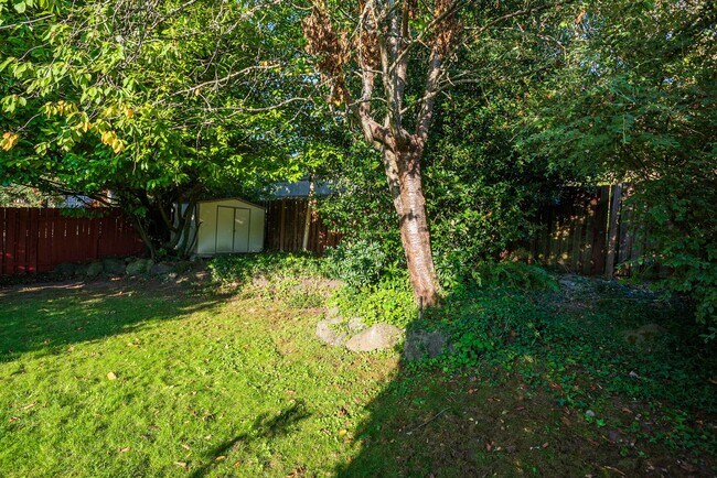 Building Photo - Beautiful Magnolia Brick close to village ...