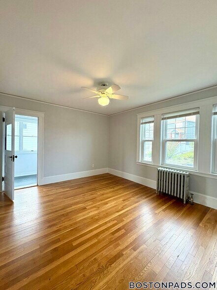 Building Photo - 15 Edgecliff Rd