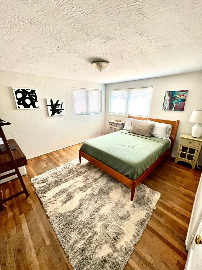 Building Photo - 120 Arno St SE