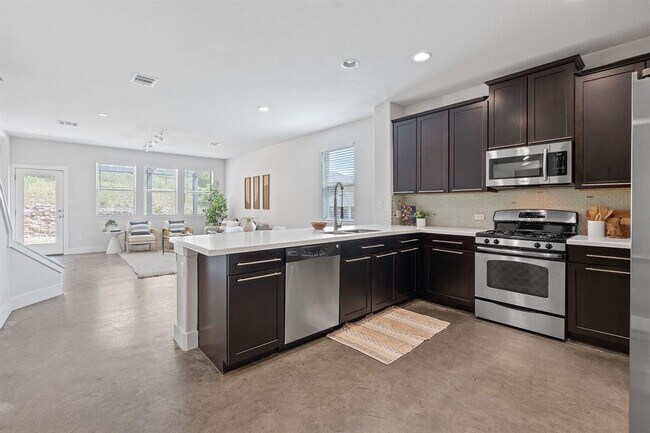 Building Photo - 6224 Aviara Dr
