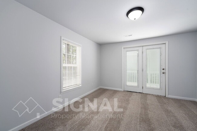 Building Photo - 430 Laird Ave