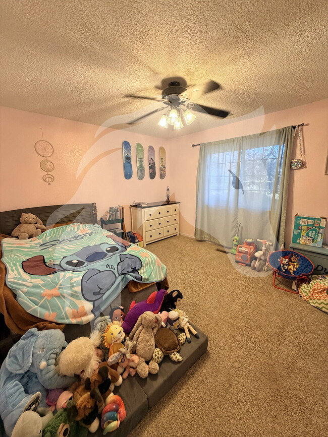 Building Photo - "Spacious 4-Bedroom Haven on Old Mallard Rd – Your Perfect Family Retreat in Enid!"