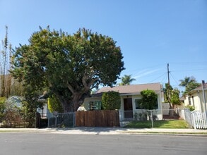 Building Photo - 2409 Frey Ave