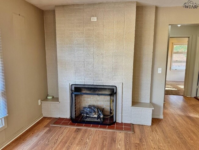 Building Photo - 703 Pecan St