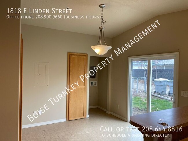 Building Photo - 1818 E Linden St