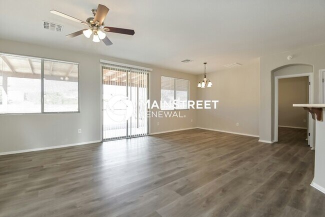 Building Photo - 3 Bedroom Pet-Friendly Home in TUCSON, AZ ...