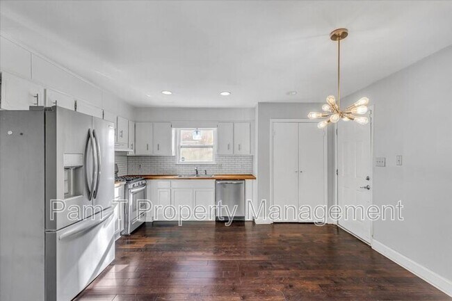 Building Photo - 511 E 32nd St