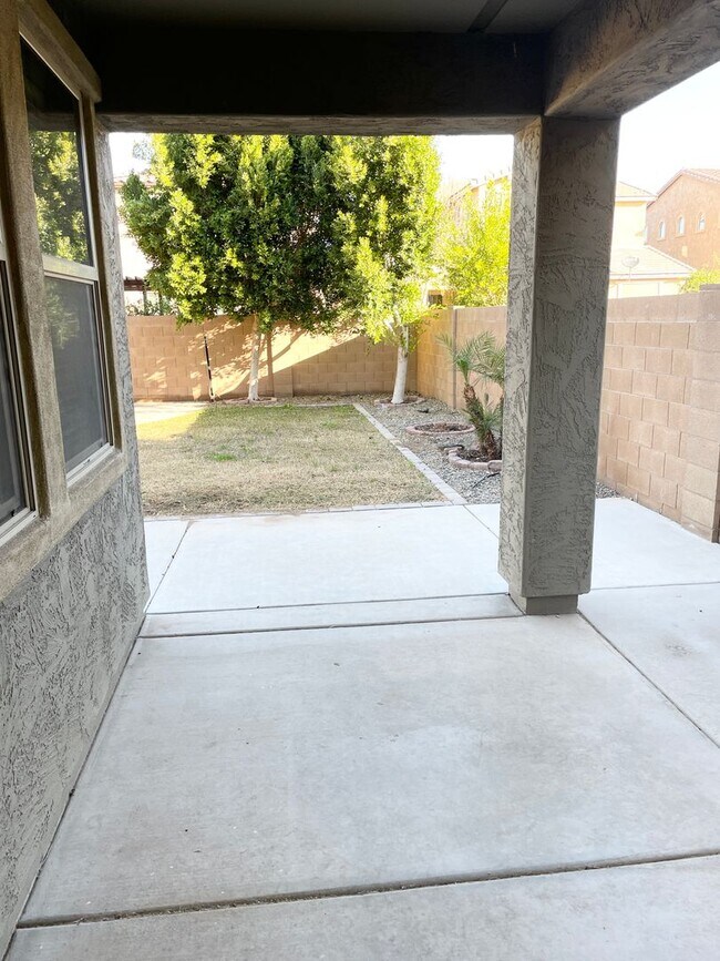 Building Photo - 3454 E Azalea Dr