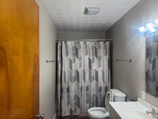 Building Photo - Home For Holidays