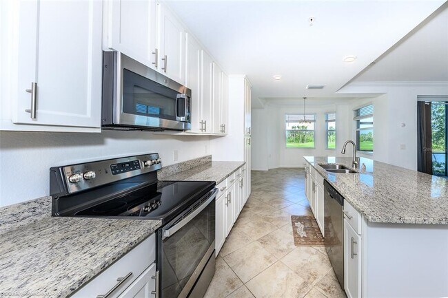 Building Photo - 14091 Heritage Landing Blvd