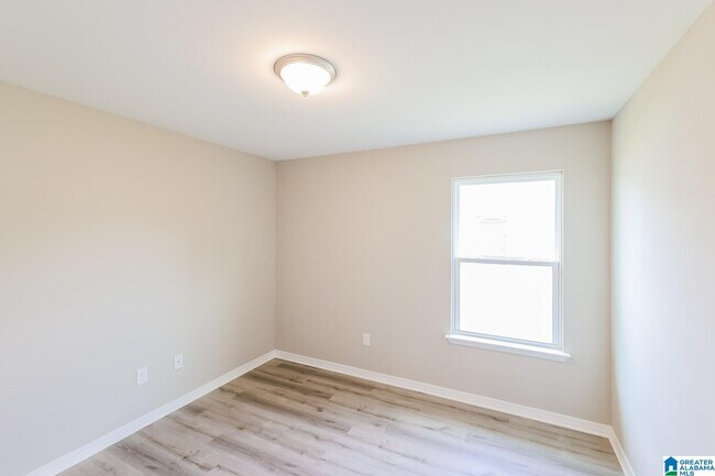 Building Photo - 1183 Hayward Lp