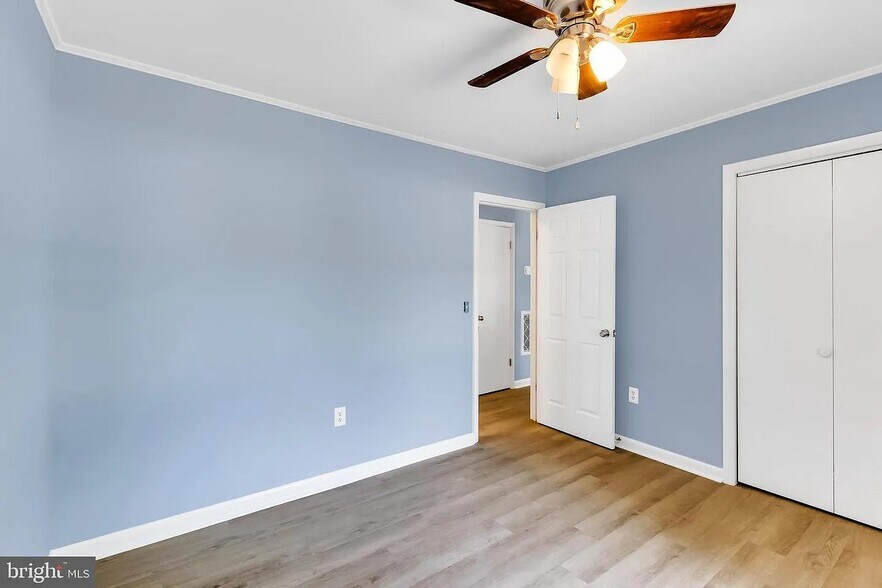 Building Photo - 107 Walden Dr