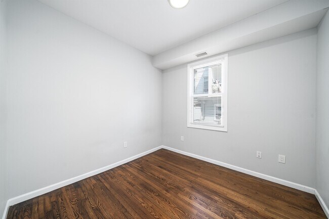 Building Photo - 408 Monastery Pl