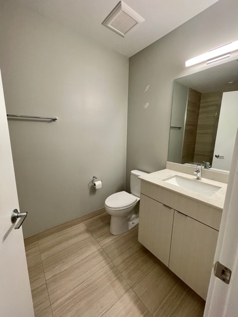 Building Photo - 4555 N Ravenswood Ave