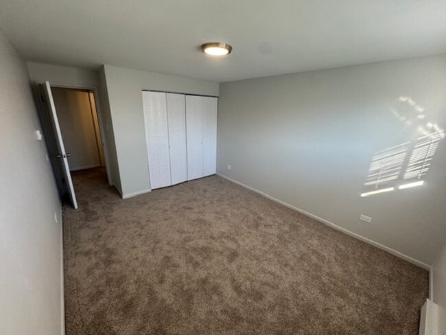 Building Photo - 515 East End Ave