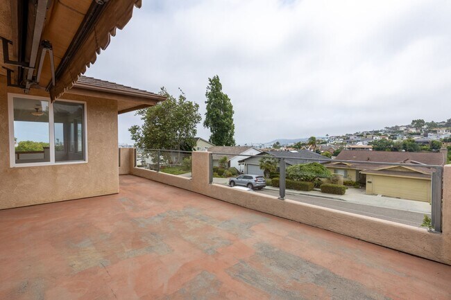 Building Photo - Expansive View of San Diego Bay! Double Ca...