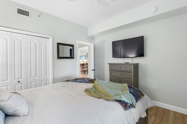 Building Photo - 10307 Heritage Bay Blvd