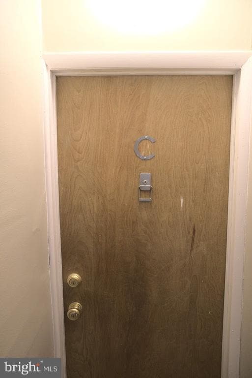 Building Photo - 410 Monmouth St