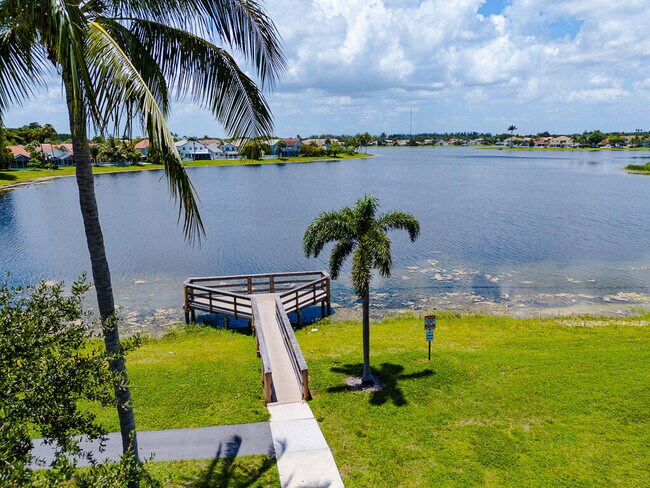 Building Photo - 7261 Nautica Way