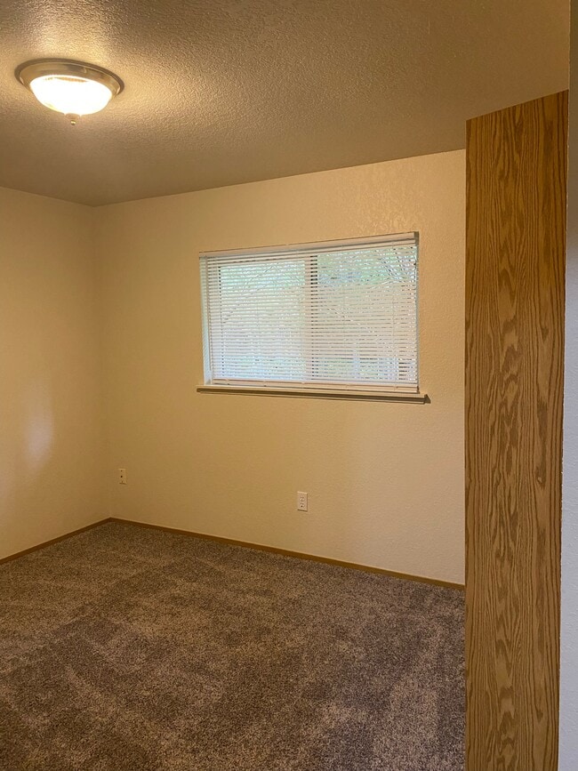 Building Photo - 73 E Pine Park Ln