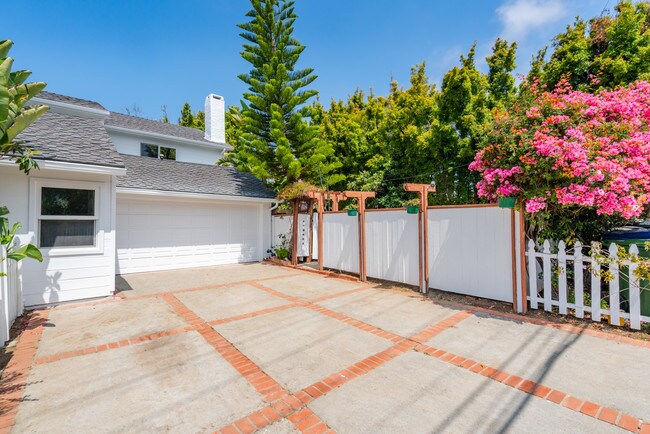 2 Car Garage - lots of Parking - 17001 Bollinger Dr