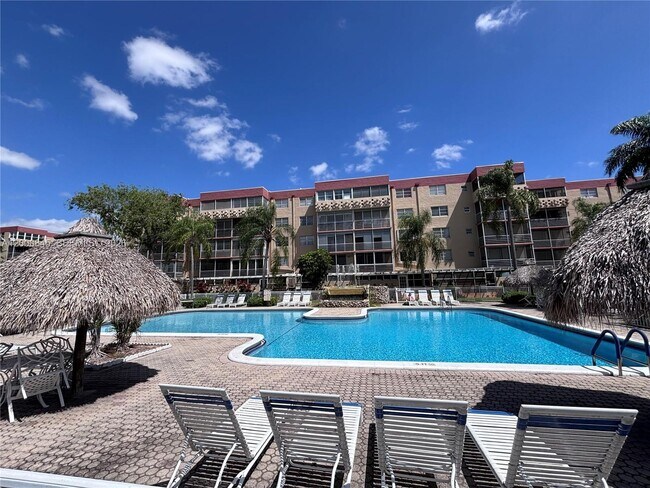 Building Photo - 403 NW 68th Ave