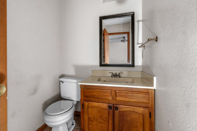 Building Photo - 3535 Yorkfield Dr