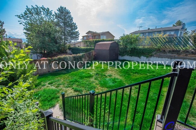 Building Photo - Newly Remodeled 5-Bedroom Home | 2-Car Gar...