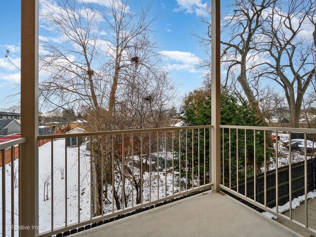 Building Photo - 4111 N Narragansett Ave