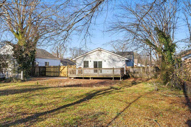 Building Photo - Newly renovated 2bed 2bath for rent!