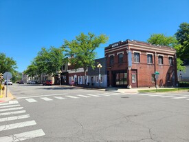 Building Photo - 123 W Garro St