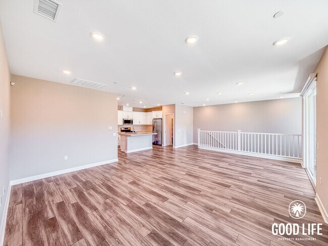 Building Photo - 2BD/2BA home in Mira Mesa with Private Balcony, Pool & 2-Car Garage