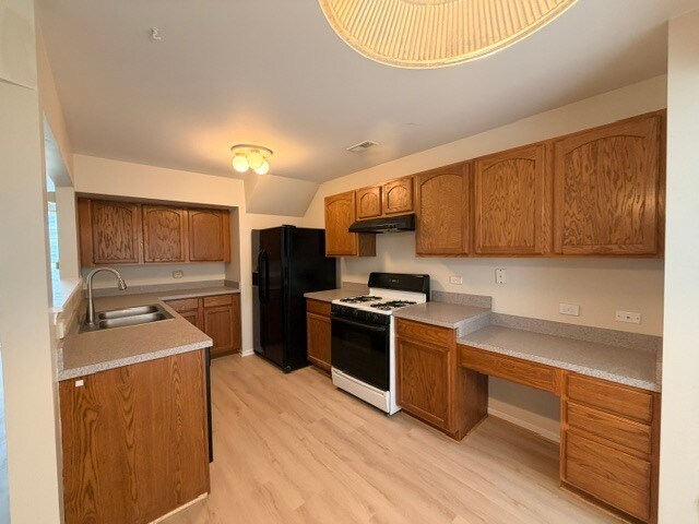 Building Photo - 729 Serendipity Dr
