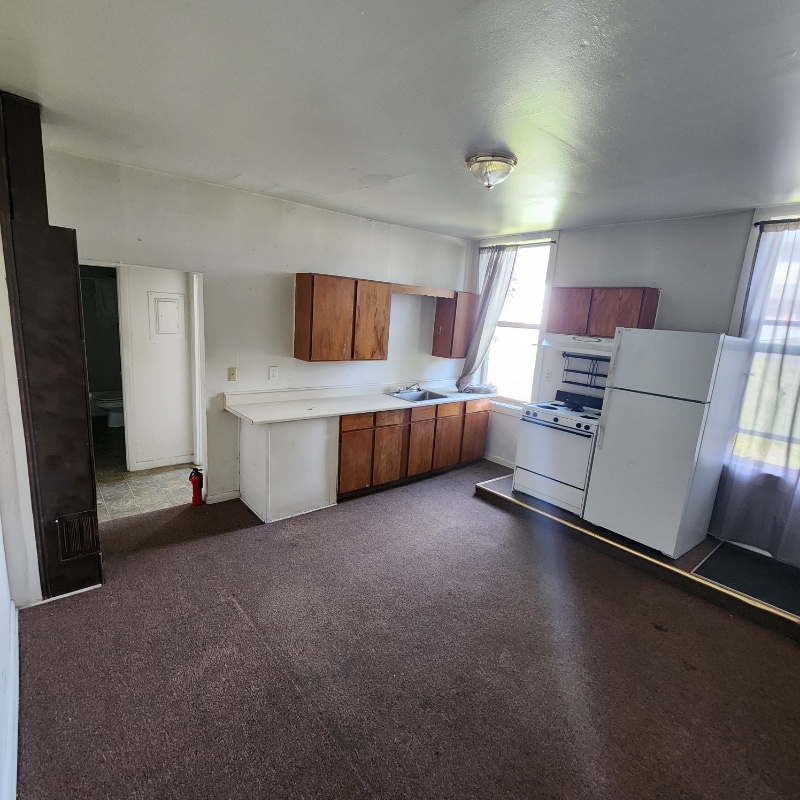 Building Photo - 216 E Jewett Blvd