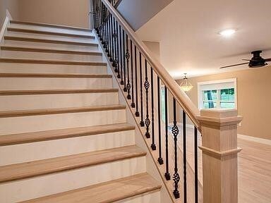 Building Photo - 294 W 2nd St