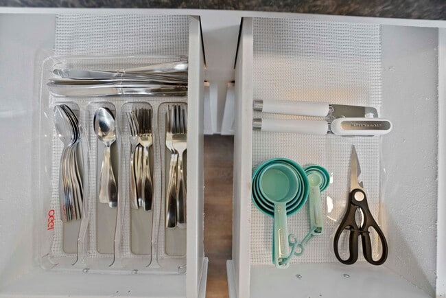 Building Photo - 3415 Oak Lawn Dr