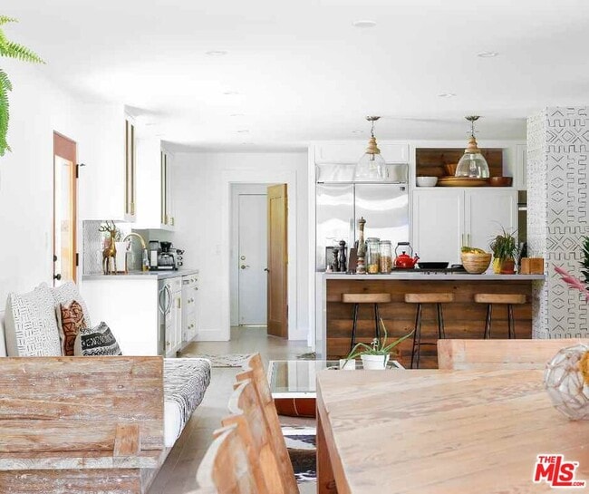 Building Photo - 30606 La Sonora Dr