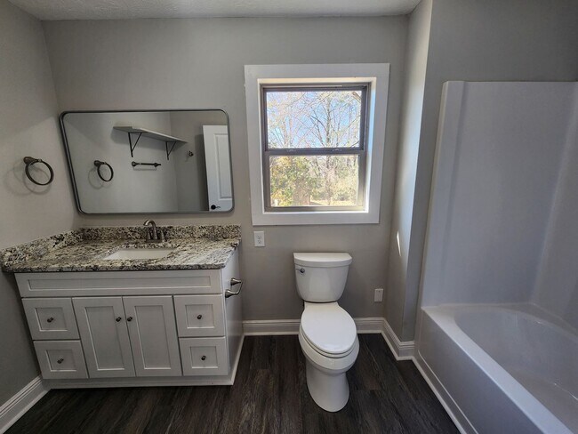 Building Photo - 60 Horseshoe Bend