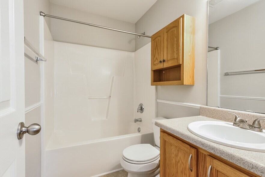 Building Photo - 259 N Fuquay Springs Ave