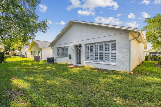 Building Photo - 8430 Monaco Dr