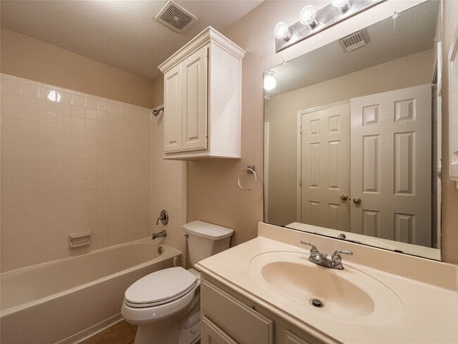 Building Photo - 5547 Cranston Ct