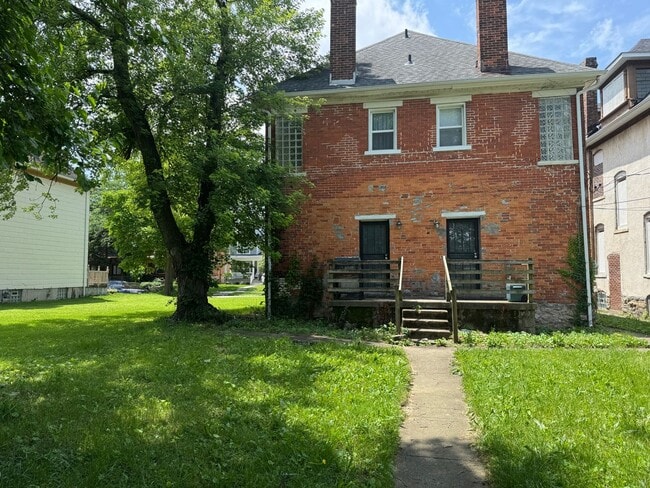 Building Photo - 244-246 N Monroe