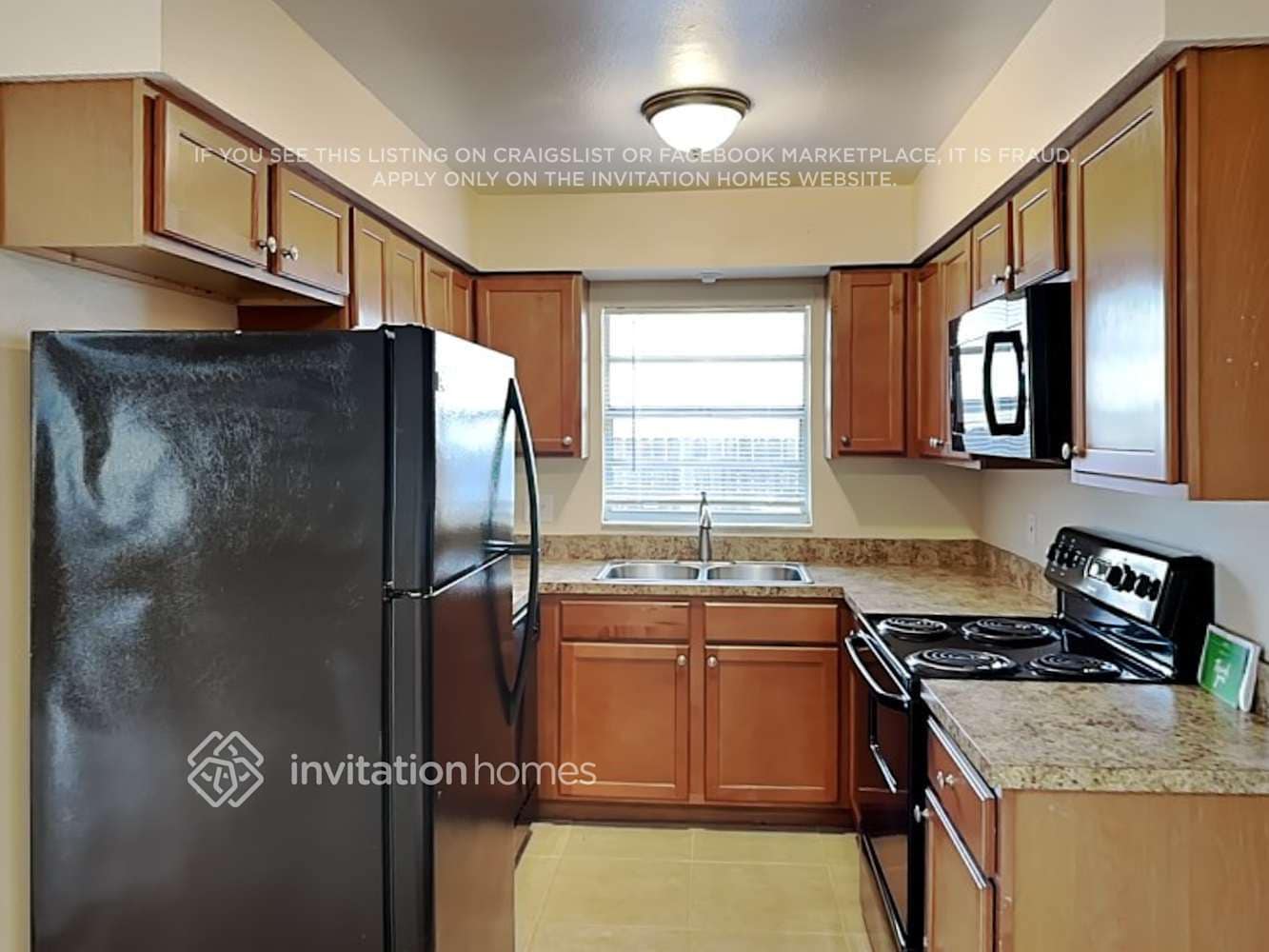Building Photo - 1420 Guinevere Dr